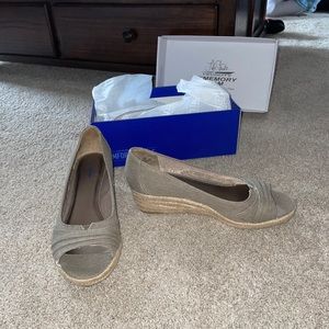 Life Stride Wedges